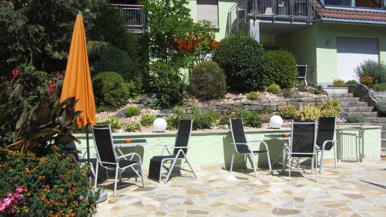 Pension Am Weinberg Bed & Breakfast Mainstockheim Buitenkant foto